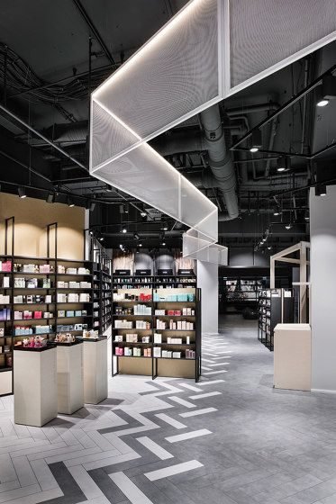 Perfumes Interior 1