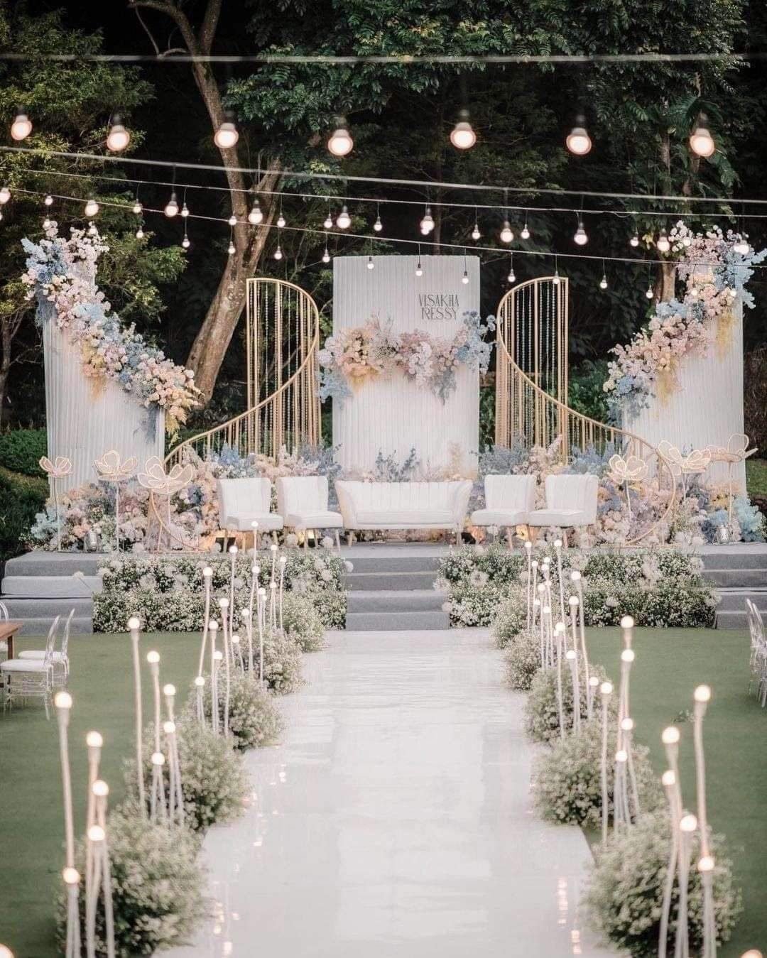 Wedding Stage 21