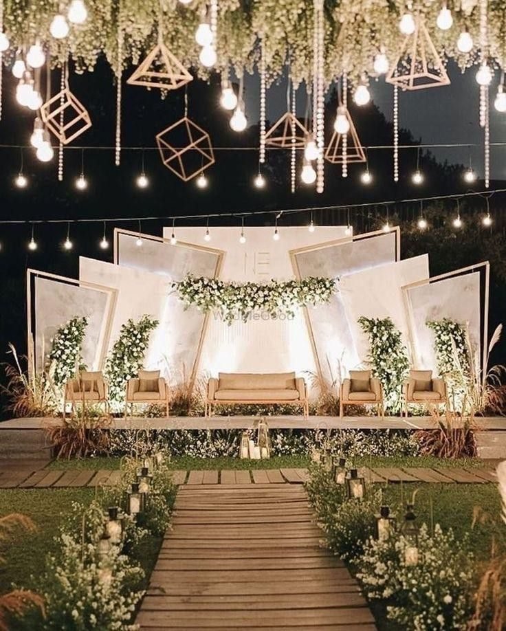 Wedding Stage 31